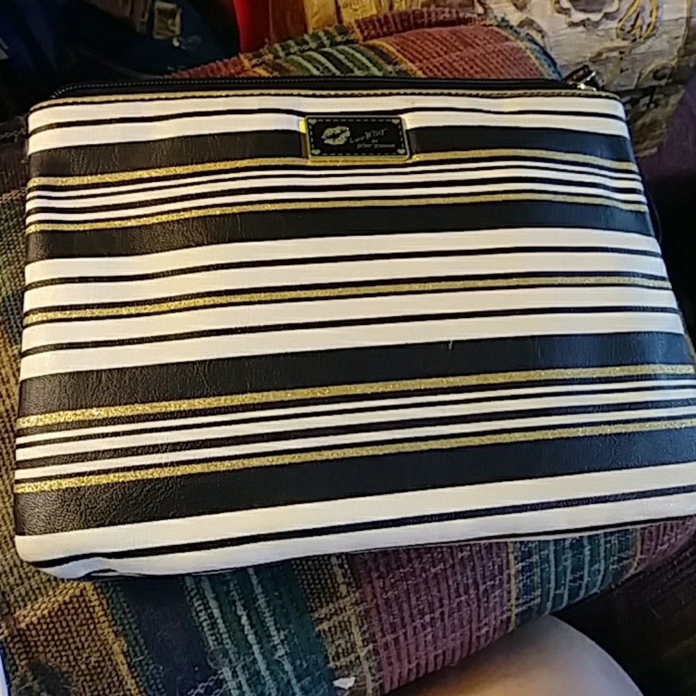 Betsey Johnson wristlet/pouch